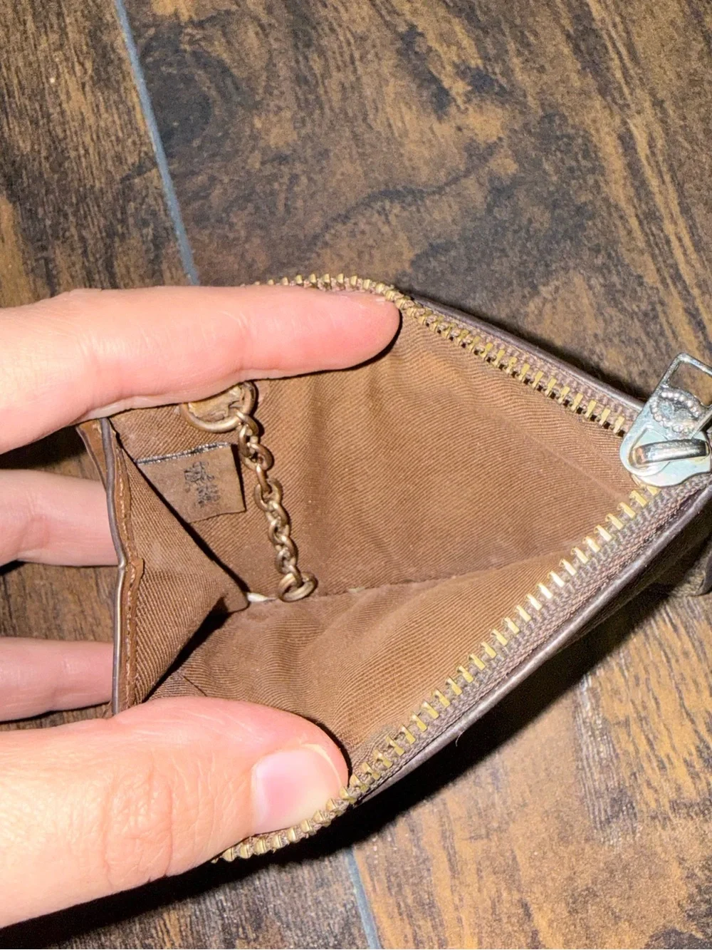 Coach compact card